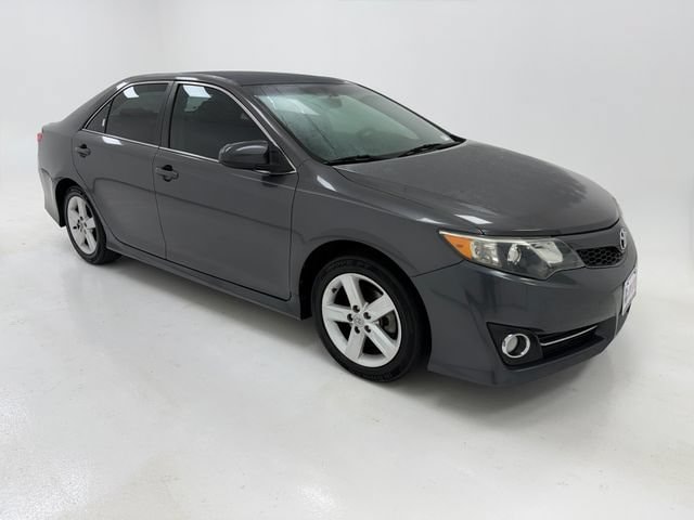 2014 Toyota Camry Sedan 