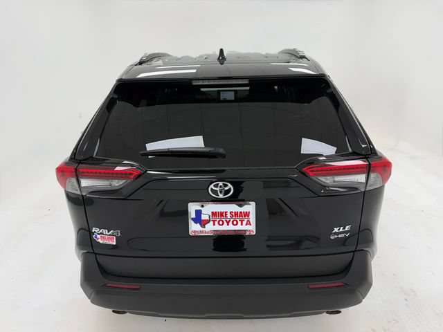 2025 Toyota RAV4 XLE - Photo 39