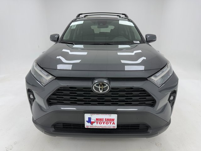 2025 Toyota RAV4 XLE Premium photo 3