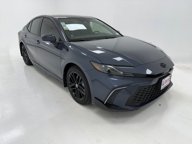 2026 Toyota Camry SE photo 2