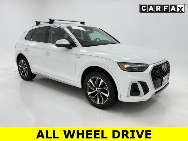2023 Audi Q5 45 Premium Plus's photo