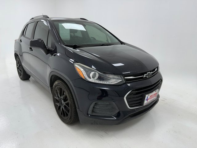 2021 Chevrolet Trax LT photo 2
