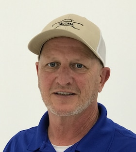 Staff member Sebastian Struthers from ID_2ba8e03e5b08
