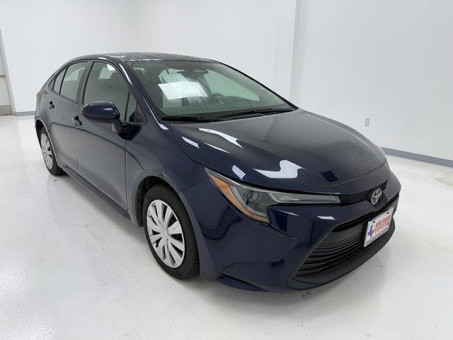Used 2024 Toyota Corolla LE with VIN 5YFB4MDE5RP105307 for sale in Northfield, Minnesota