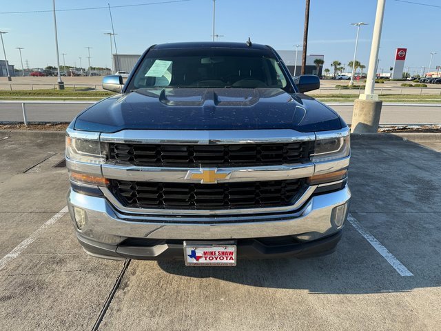 2016 Chevrolet Silverado 1500 LT photo 3