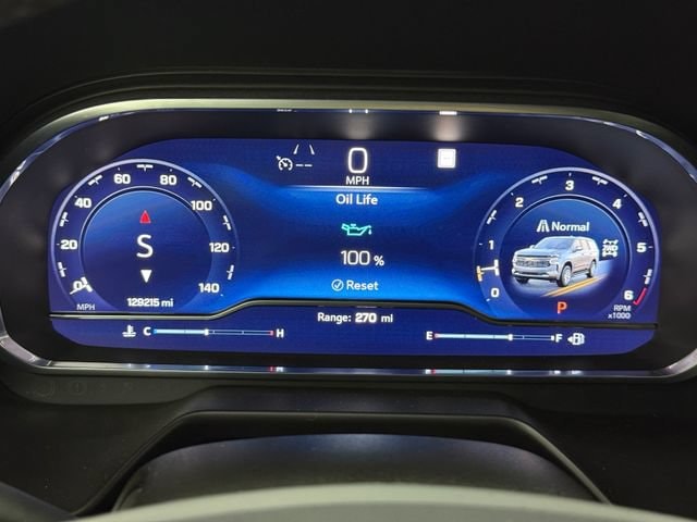 2023 Chevrolet Suburban Z71 - Photo 18