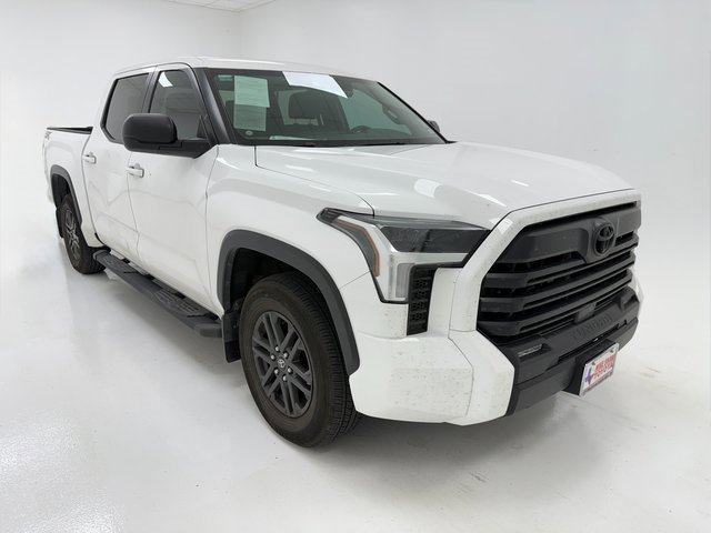 2025 Toyota Tundra SR5 photo 2