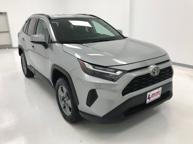 Used 2022 Toyota RAV4 XLE with VIN 2T3W1RFVXNW201616 for sale in Corpus Christi, TX