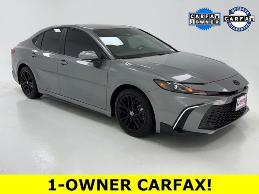 Used 2026 Toyota Camry SE Sedan