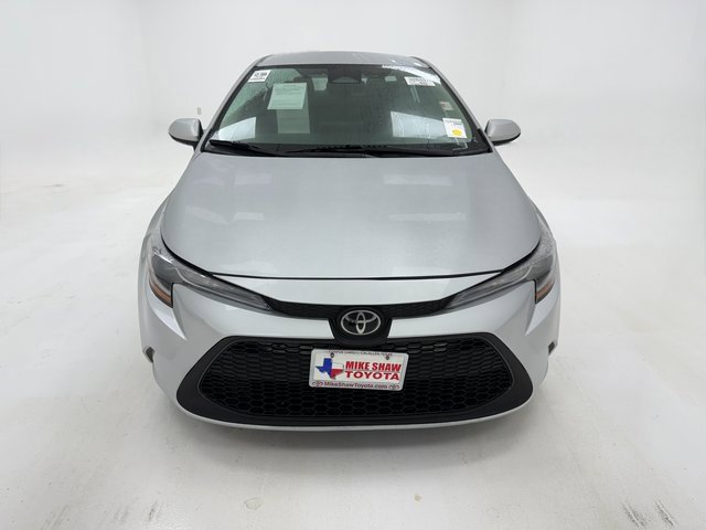 2023 Toyota Corolla LE photo 3