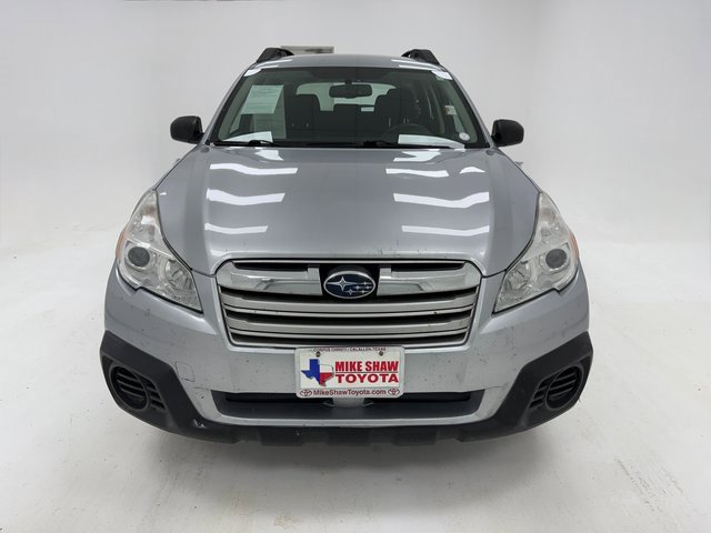 2013 Subaru Outback 2.5i photo 2
