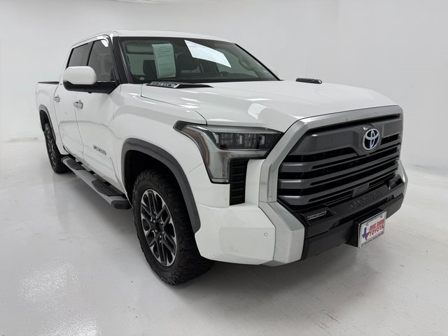 2023 Toyota Tundra Limited photo 2