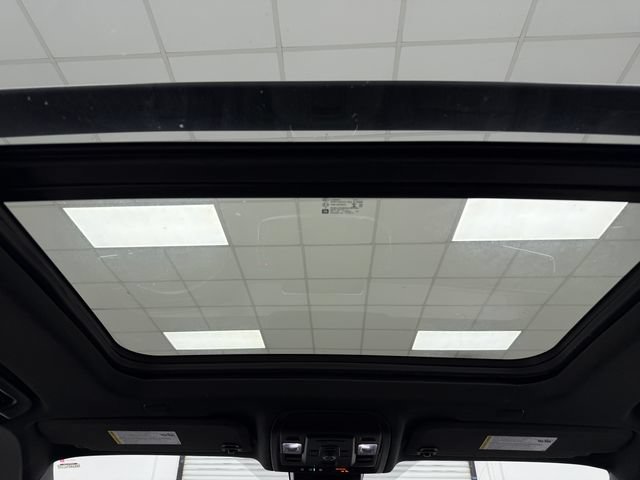 2023 Chevrolet Suburban Z71 - Photo 35
