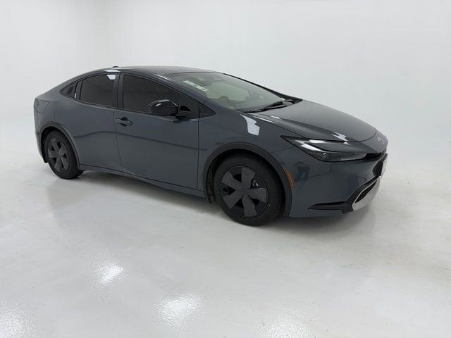 2026 Toyota Prius SE's photo