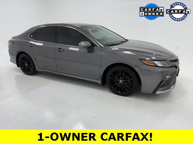 2023 Toyota Camry XSE's photo