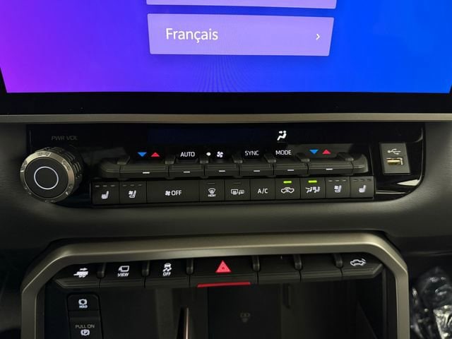 2026 Toyota Tundra Platinum - Photo 18