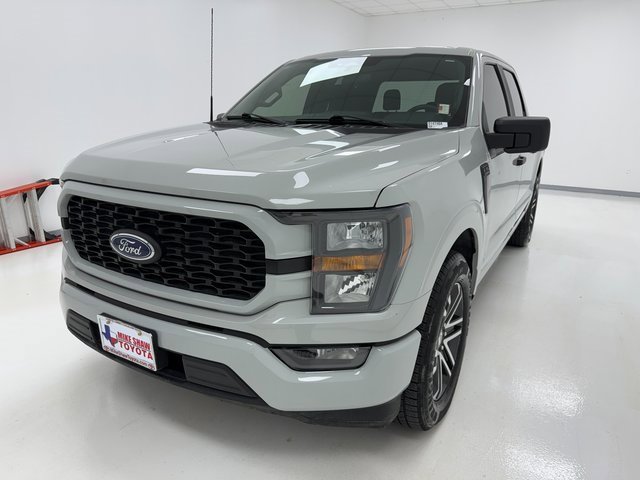 2023 Ford F-150 XL photo 4