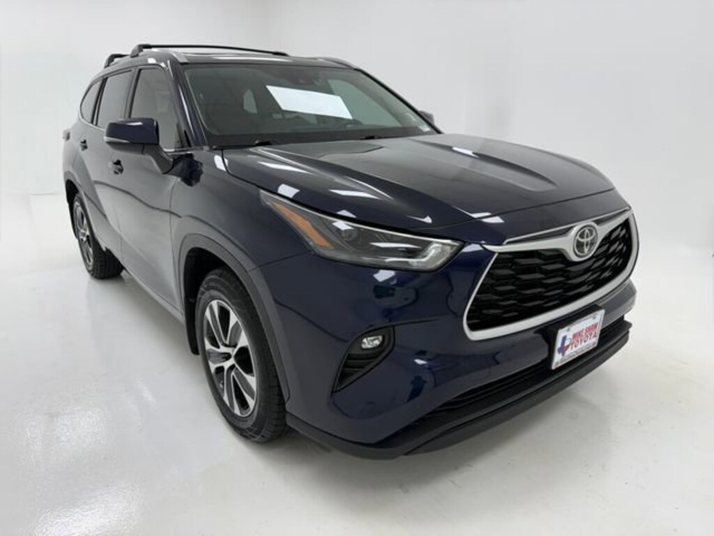 Used 2023 Toyota Highlander XLE SUV