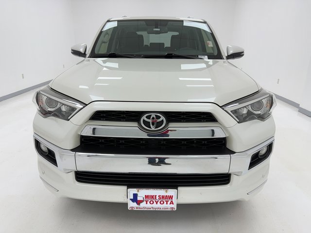 2015 Toyota 4Runner SR5 photo 3