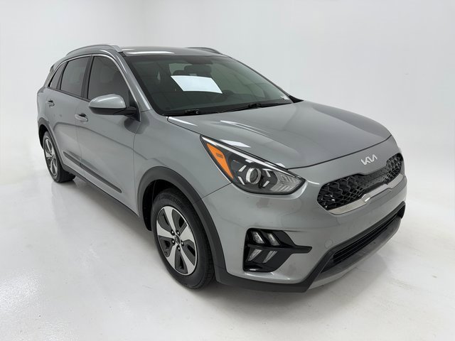 2022 Kia Niro LXS photo 2