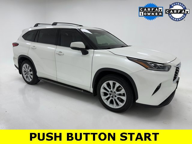 2021 Toyota Highlander Limited's photo