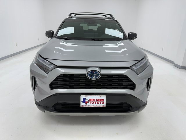 2023 Toyota RAV4 Hybrid XSE photo 2