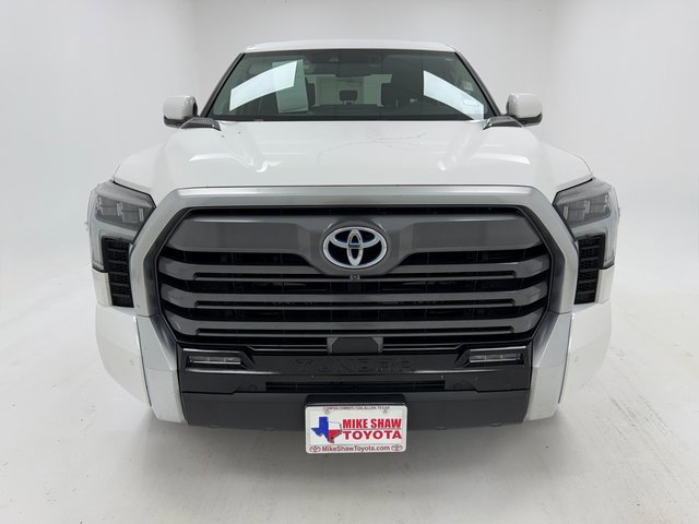 2023 Toyota Tundra Limited photo 3