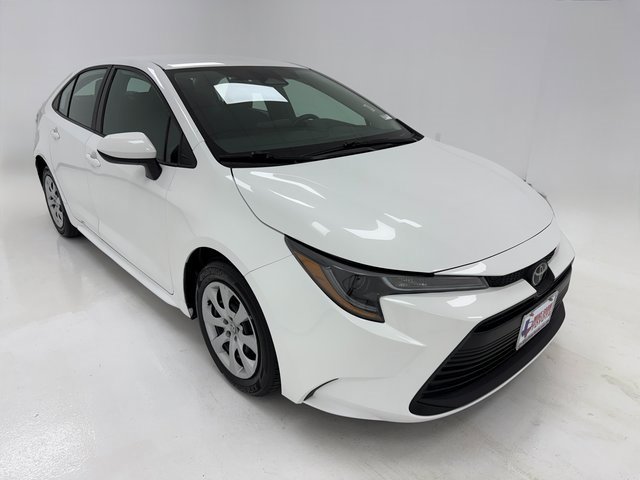 Used 2023 Toyota Corolla LE with VIN 5YFB4MDE0PP022431 for sale in Northfield, Minnesota