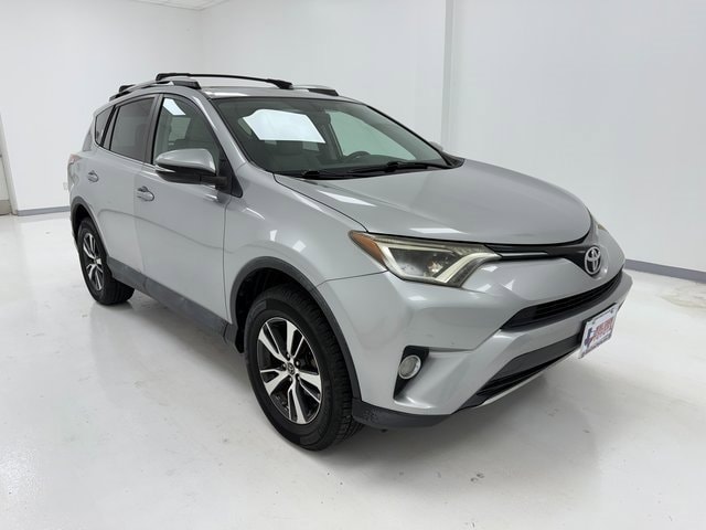 Used 2016 Toyota RAV4 XLE with VIN 2T3WFREV5GW273748 for sale in Robstown, TX