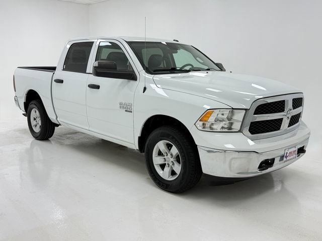 2022 RAM 1500 Classic Tradesman 4x4 Crew Cab 5'7's photo