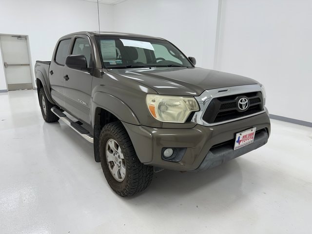 Used 2014 Toyota Tacoma PreRunner with VIN 3TMJU4GNXEM157220 for sale in Robstown, TX