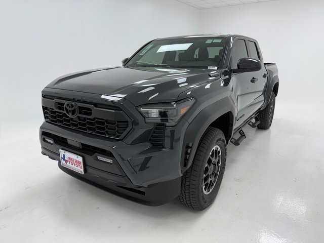 2025 Toyota Tacoma TRD Off-Road photo 4