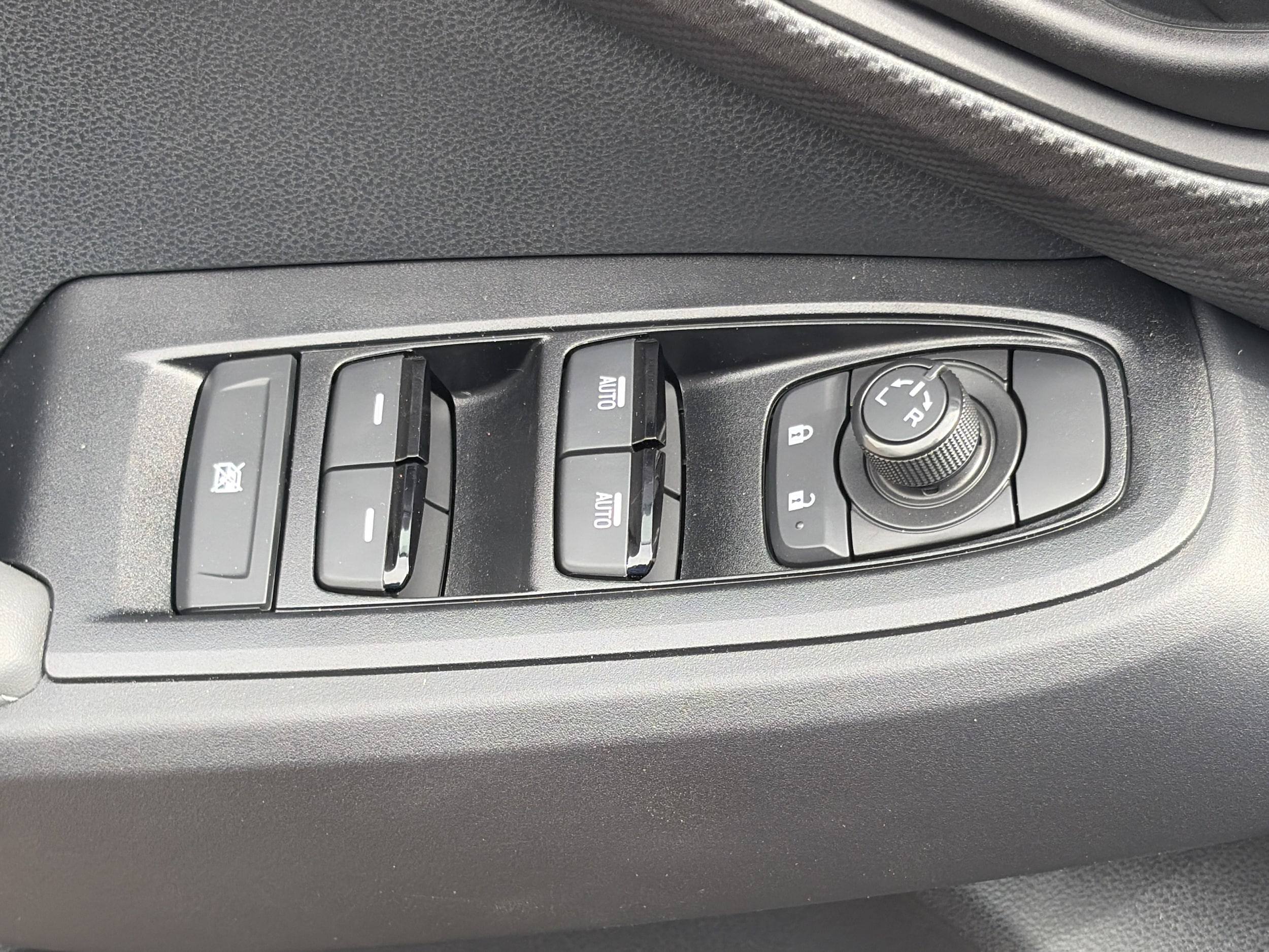 2026 Subaru Crosstrek Premium - Photo 17
