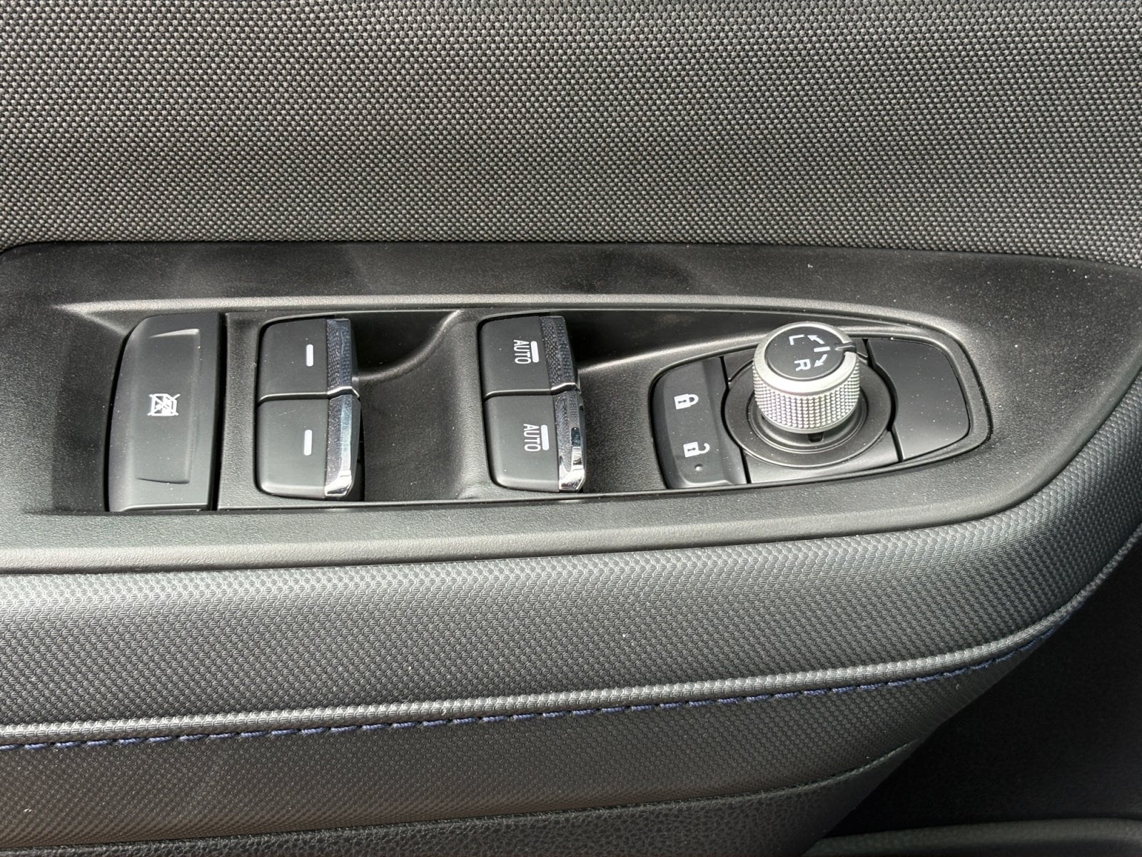 2026 Subaru Forester Premium - Photo 14