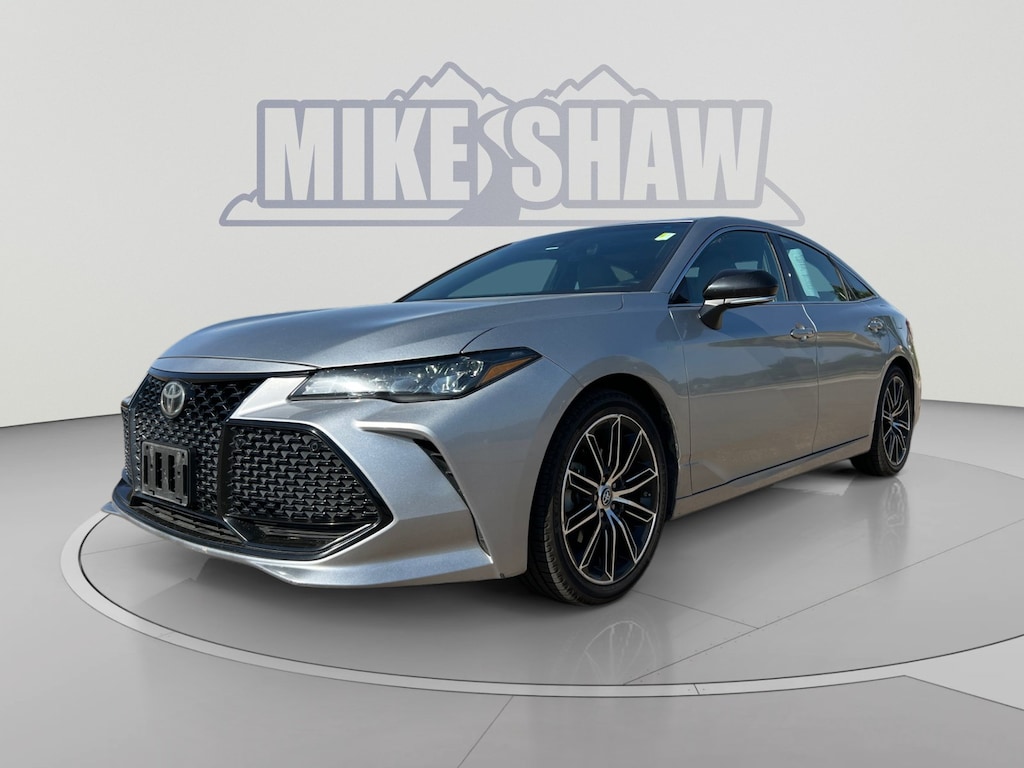 Used 2019 Toyota Avalon XLE Sedan