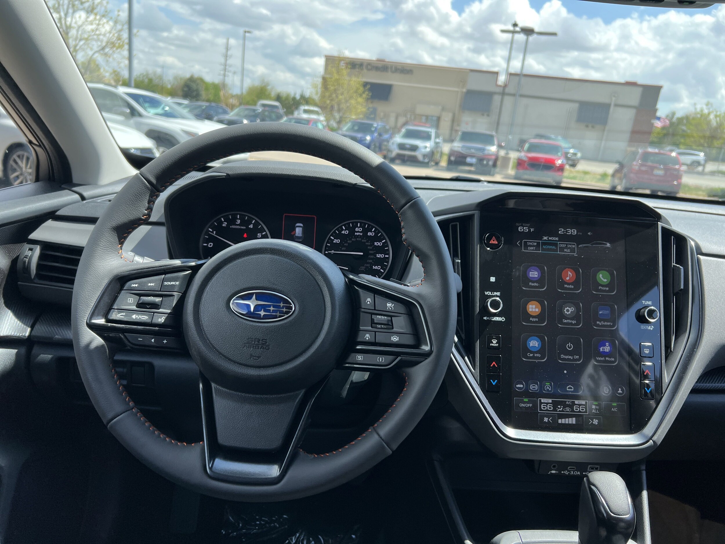 2025 Subaru Crosstrek Limited photo 2