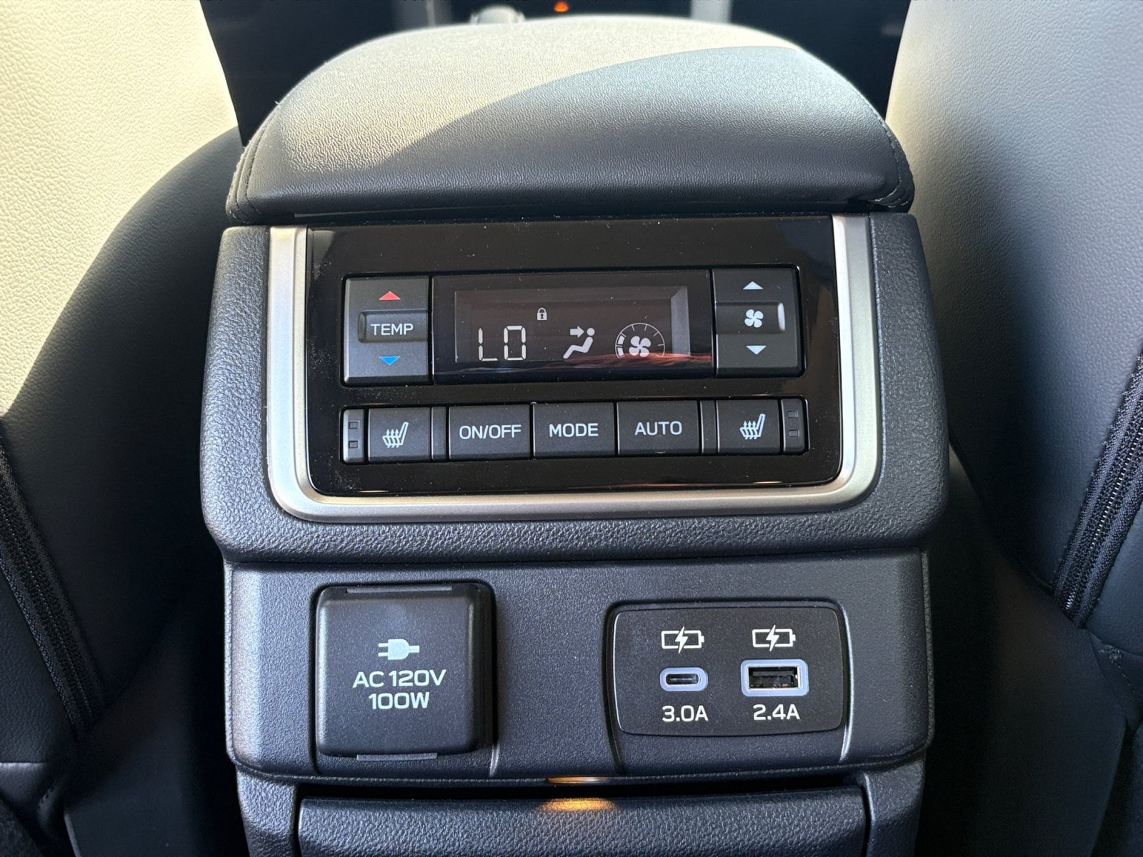2026 Subaru Ascent Onyx Edition-Touring - Photo 32