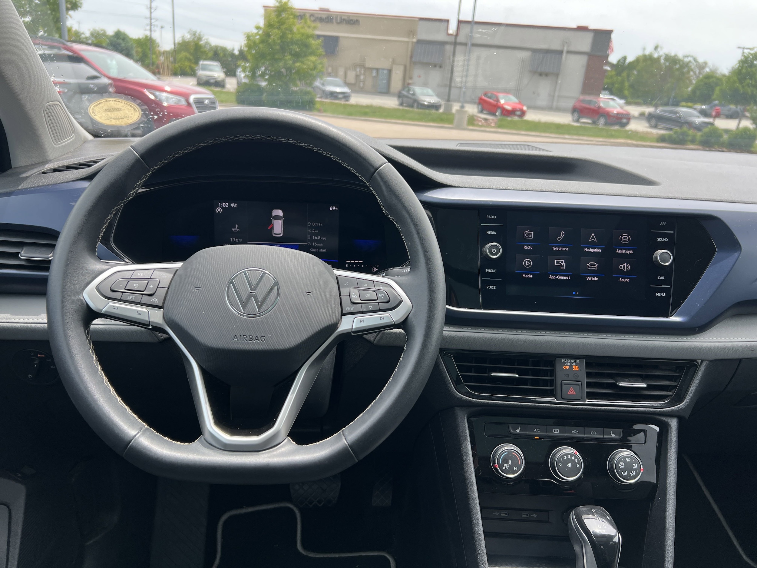 Used 2023 Volkswagen Taos SE with VIN 3VVNX7B28PM311385 for sale in Thornton, CO