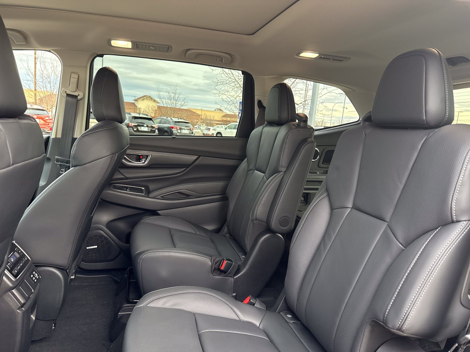2026 Subaru Ascent Limited - Photo 19