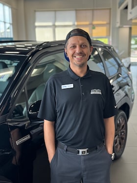Staff member Horacio Ochoa from ID_9a5374
