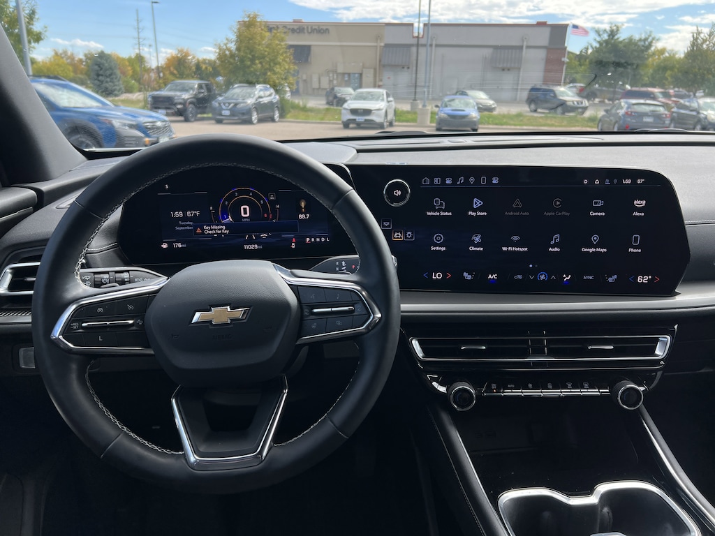 Used 2024 Chevrolet Traverse LS w/1LS SUV