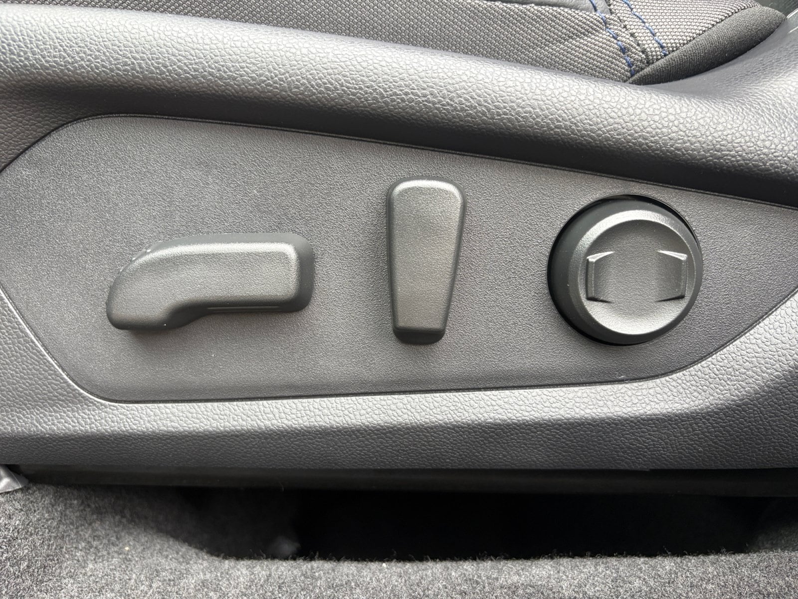 2026 Subaru Forester Premium - Photo 16