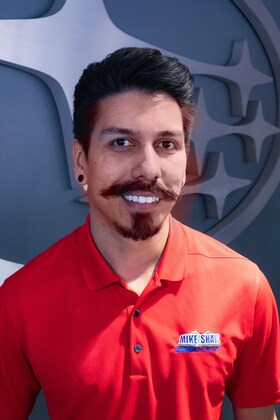 Staff member Marcus Munoz from ID_7e27f6d5ad3f
