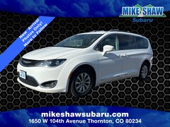 2017 Chrysler Pacifica Touring-L Mini-van, Passenger 2C4RC1BG0HR520585