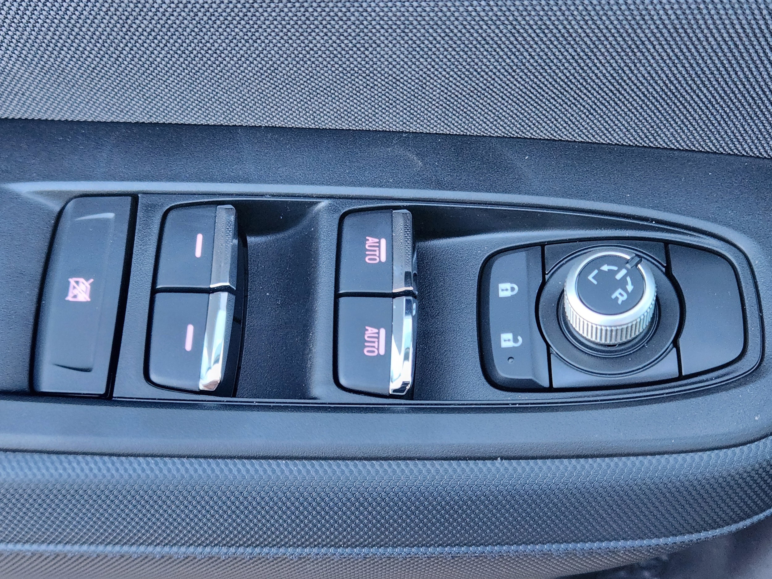 2026 Subaru Forester Premium - Photo 27
