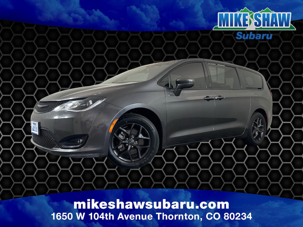 Used 2018 Chrysler Pacifica Touring Plus Mini-van, Passenger
