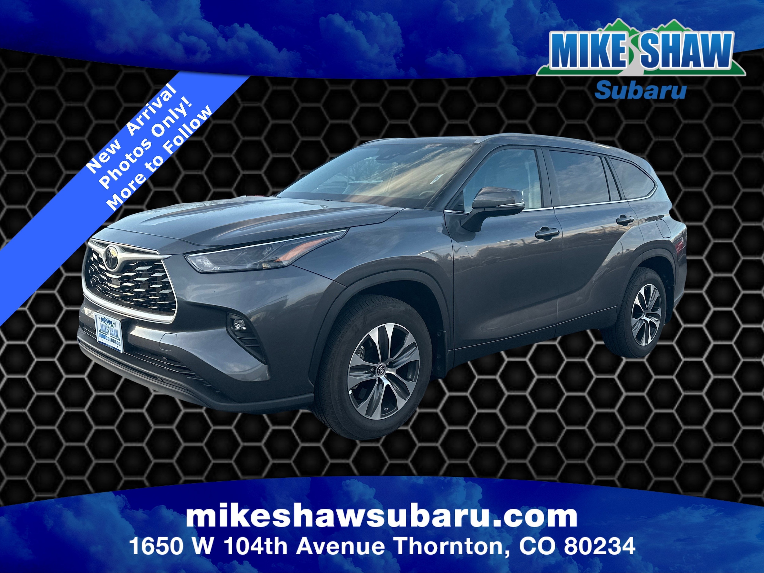 2024 Toyota Highlander XLE's photo