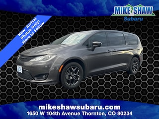 2018 Chrysler Pacifica Touring Plus Mini-van, Passenger MSSS180214