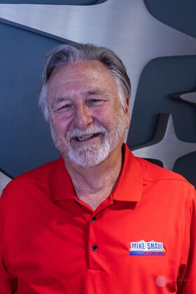 Staff member Paul Fischer from ID_892c997eff56