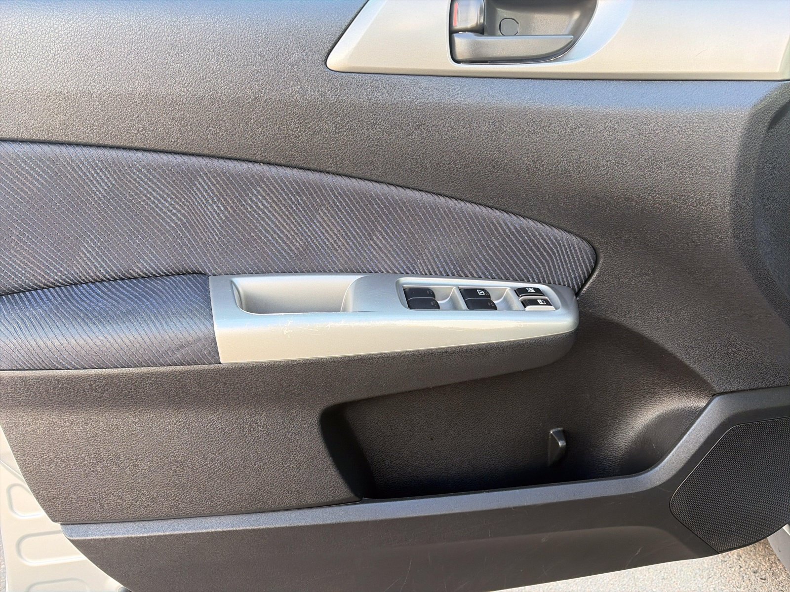 2010 Subaru Forester X - Photo 13